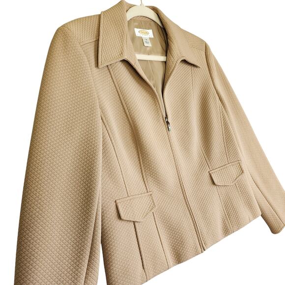 Talbots Womens Vintage Quilted Blazer Jacket Petite Size 14 Tan Workwear Career - Picture 2 of 12